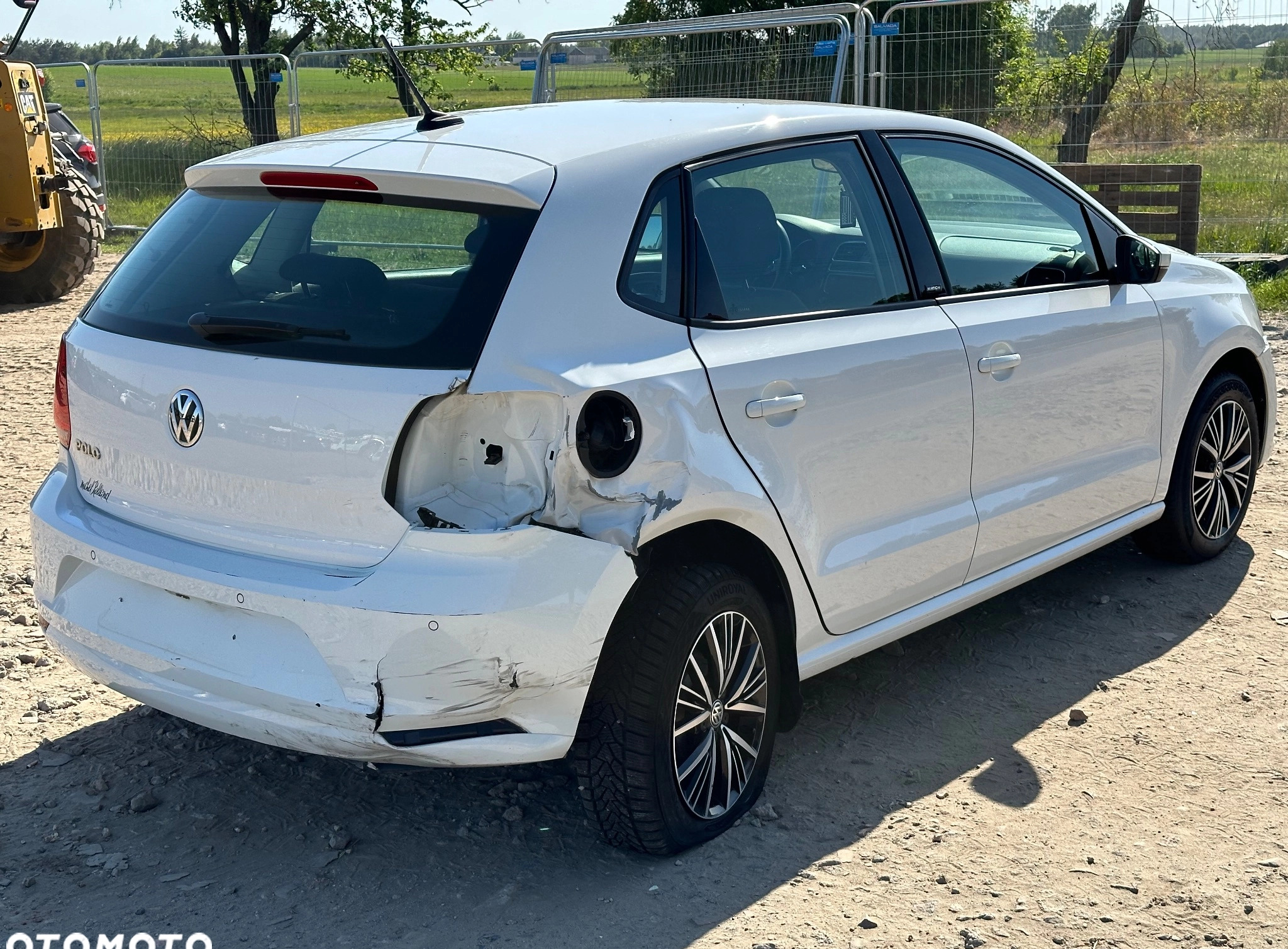 Volkswagen Polo cena 21000 przebieg: 101813, rok produkcji 2017 z Pruszków małe 137